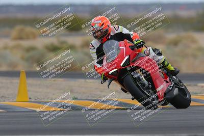 media/Mar-20-2023-Moto Forza (Mon) [[d0bbc59e78]]/1-A Group (Green)/Session 5 (Turn 4)/